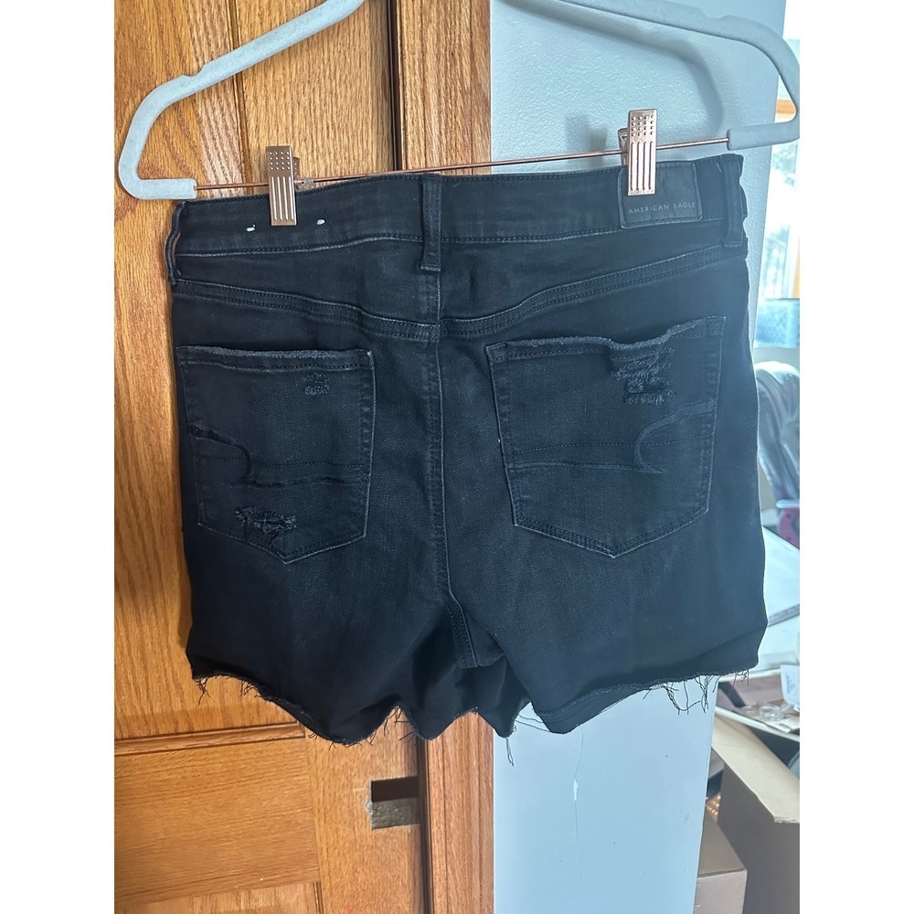 American Eagle Black Distressed High Waisted Button Fly Denim Shorts Womens 12 - Picture 4 of 9